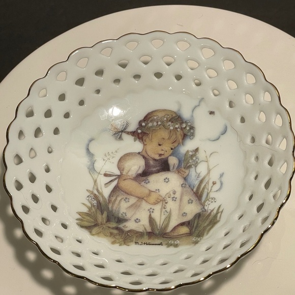 Vintage M.J. Hummel "Lilly of the Valley" Dish Small Reutter Porzellan Germany - Picture 1 of 6